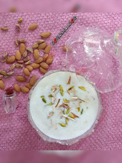 ખીર (Kheer Recipe In Gujarati) રેસીપી મુખ્ય ફોટો