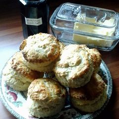 A picture of scones.