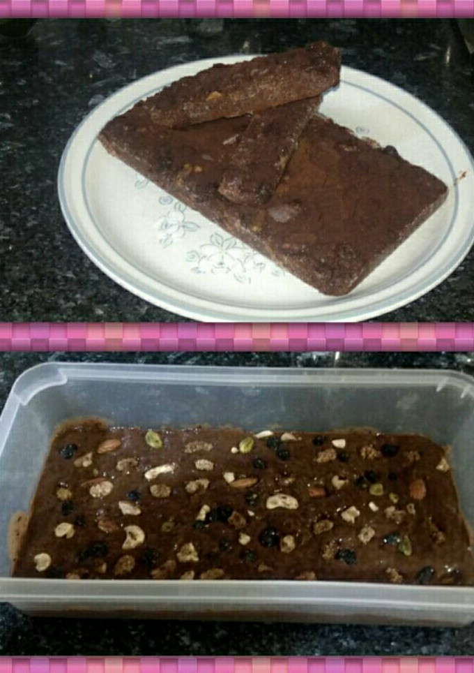 Una foto de Helado de chocolate de algarroba y frutos secos
