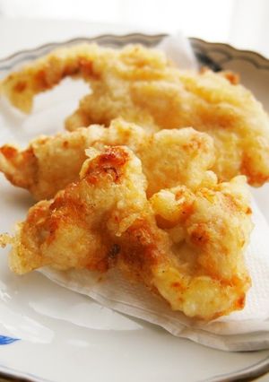 A picture of Mentsuyu-seasoned Chicken Tempura.