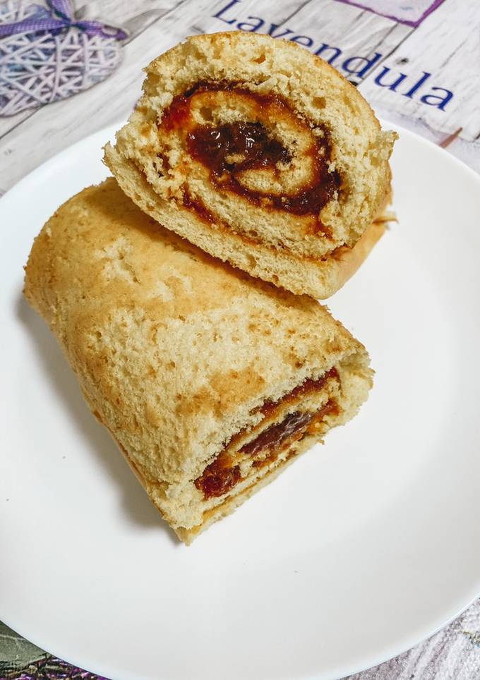 Рулет з джемом