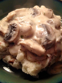 A picture of Chicken Stroganoff.