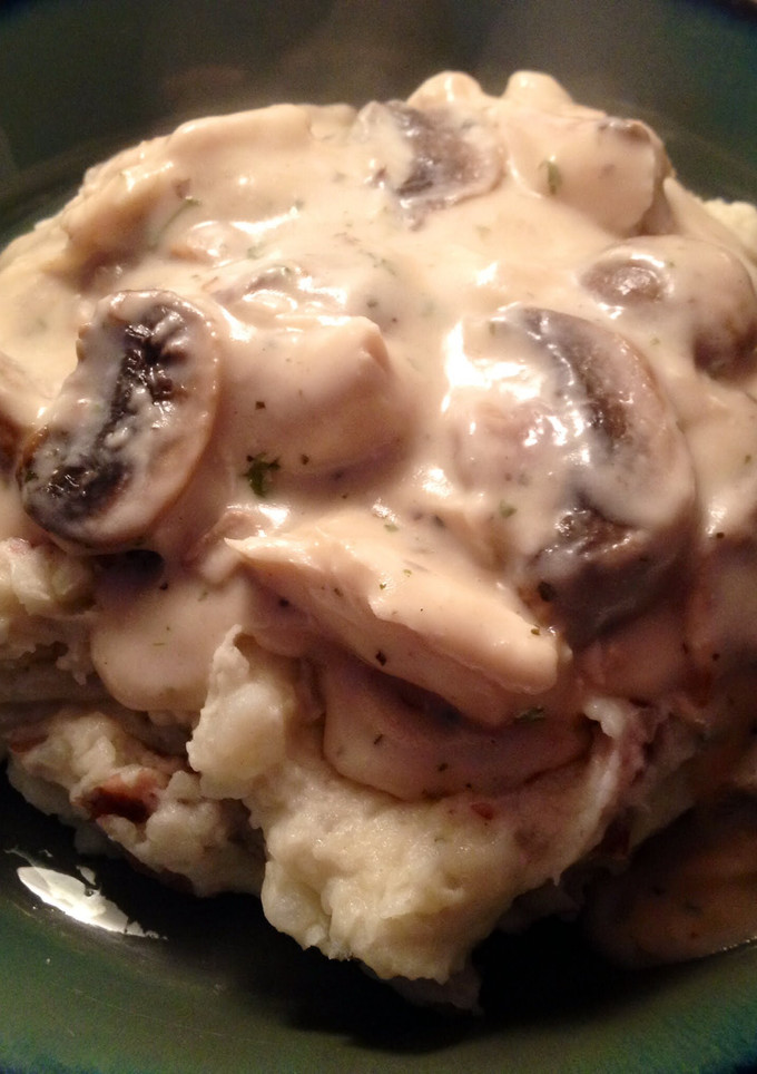 A picture of Chicken Stroganoff.