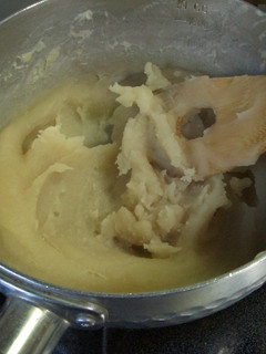 A picture of Shiro Koshi-an (Smooth White Sweet Bean Paste).