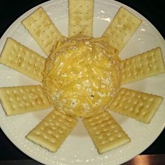 A picture of Cheeseball.