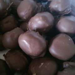 A picture of Peanut butter balls.