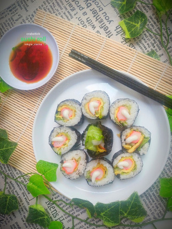 Langkah Mudah untuk Membuat Sushi roll crabstick, Lezat