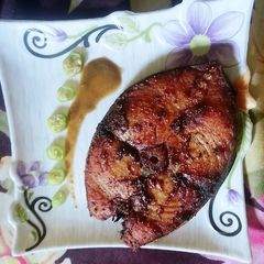 A picture of Fried fish.
