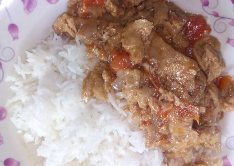 How to Easy Appetizing Rice and sossi stew