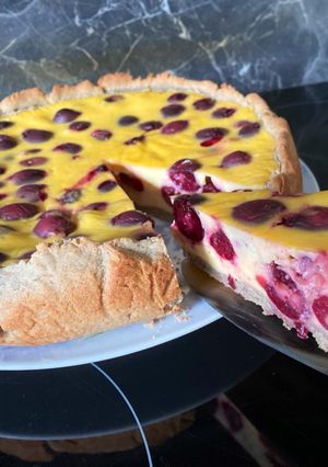 Une photo de 60• 🥧 Clafoutis aux cerises (pâte à tarte maison sans Gluten) 🍒