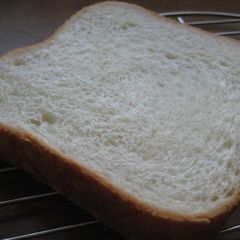 A picture of Rice Flour Sandwich Bread Made in a Bread Machine.
