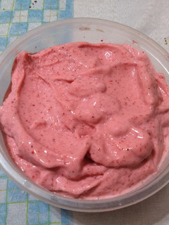 Una foto de Helado de frutilla (sin azúcar)