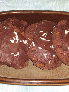A picture of Afghan biscuit/cookie.