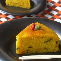 A picture of Flour and Fat Free Moist Kabocha Squash Cake.