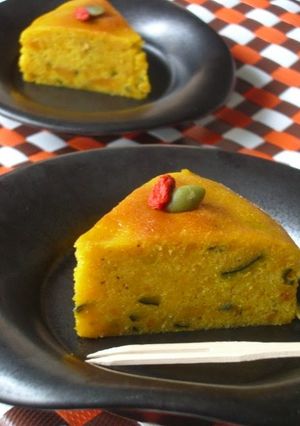 A picture of Flour and Fat Free Moist Kabocha Squash Cake.