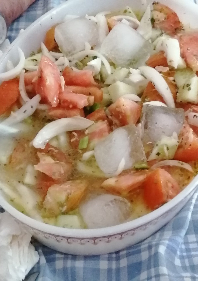 Una foto de Pipirrana "gazpacho"