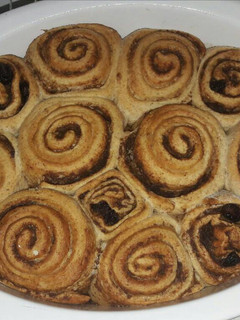 Una foto de Rollos de canela veganos