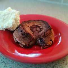 A picture of Lava cakes.