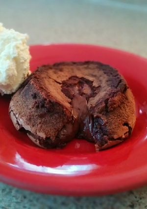 A picture of Lava cakes.