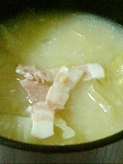 A picture of Spring Cabbage and Bacon Miso Soup.