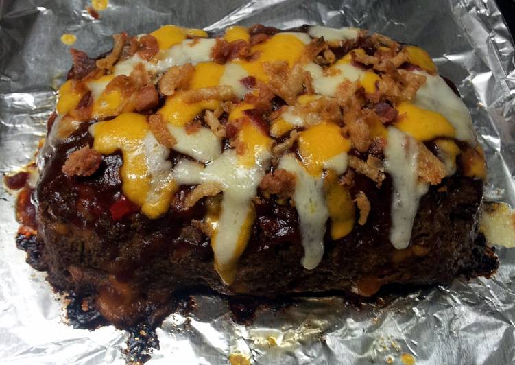 Cheesy bbq bacon meat loaf
