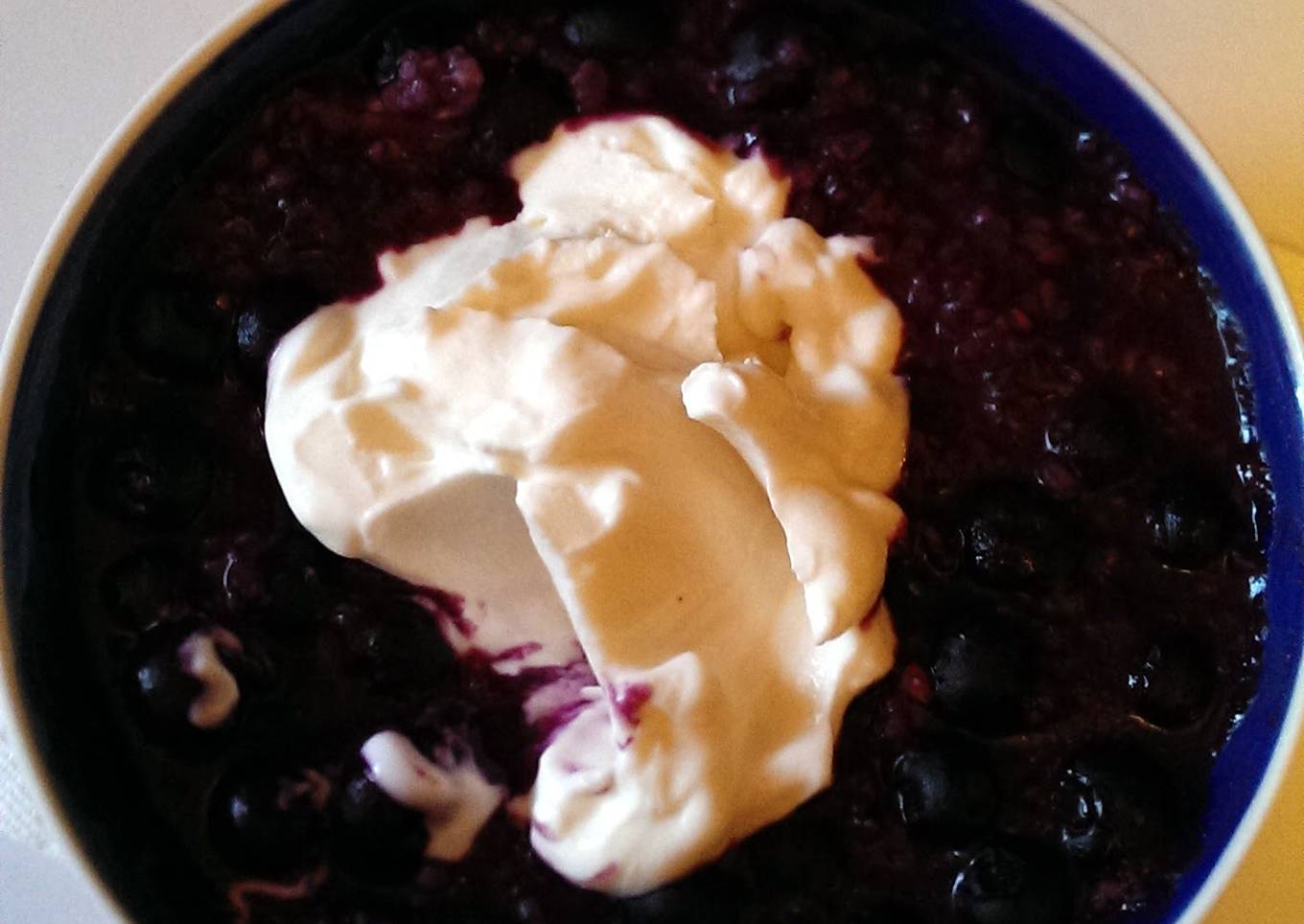 Blueberry Yoghurt Oatmeal