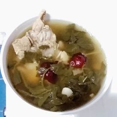 A picture of Watercress & luo han kuo (monk fruit) soup.