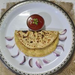 A picture of Aalu paratha.