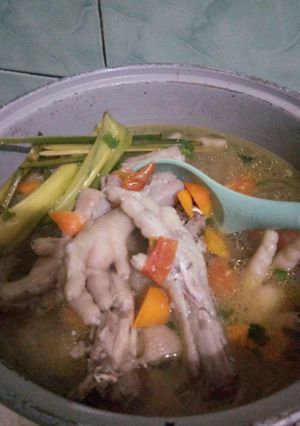 Foto resep Sup Tulangan Ayam dan Ceker