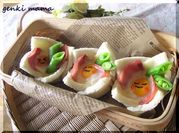 A picture of fried eggs and sliced bread