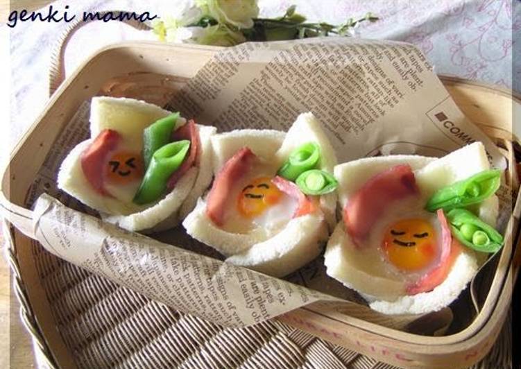 Soft-Set Fried Eggs in Bread Cups