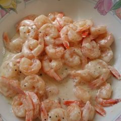 A picture of Simple shrimps in cream sauce.
