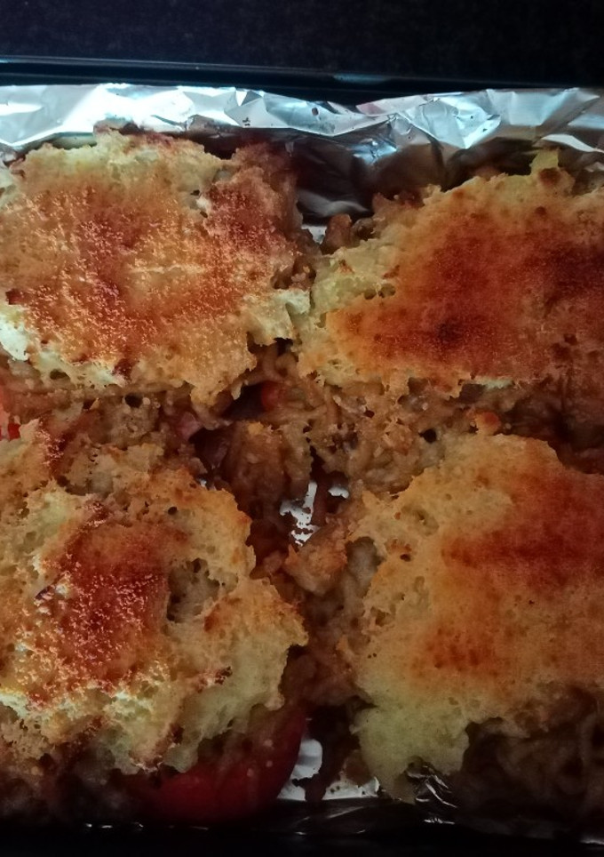 Una foto de Pimiento rojo relleno de patatas y carne