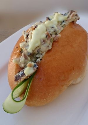 A picture of Sardine In Wasabi Mayonnaise Bun.