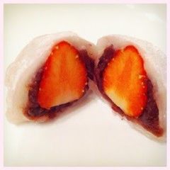 A picture of Easy Strawberry Daifuku to Make with Kids.