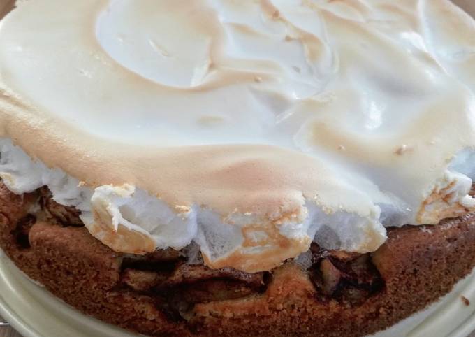 Recipe of Award-winning Apple meringue cake