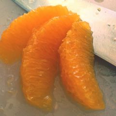 A picture of Orange supreme.