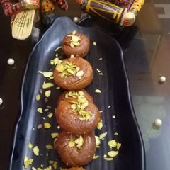 A picture of Balushahi.