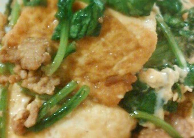 Easy and Delicious Tofu and Spinach Champuru (Okinawan Stir-Fry)