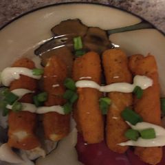 A picture of Buffalo Mozzarella Sticks.
