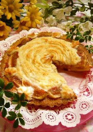 A picture of Fig Meringue Tart.