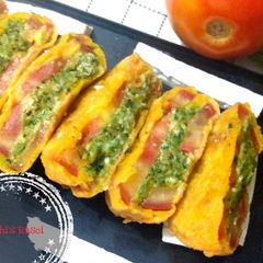 Tomato paneer fritters A picture of Tomato paneer fritters.