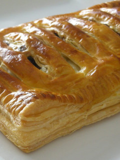 A picture of Easy Apple Pie with Frozen Puff Pastry.
