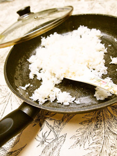A picture of How to Make Rice in a Frying Pan.