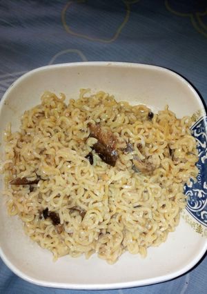 A picture of Indomie cooked with dry fish.