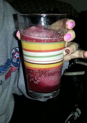 A picture of Emergen-C Snozzberry Lemonade Slushy.