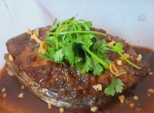 Hình của món Cá thu kho.