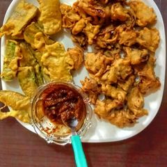 Mix pakora A picture of Mix pakora.