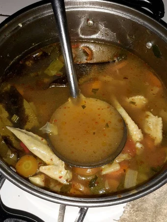 Cara Mudah Menyiapkan Resep Sayur sop sayap ali alie pedas yang Sempurna Anti Ribet, Uenak Banget