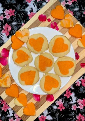வெண்ணிலா ஹார்ட் குக்கீஸ் (Vanilla heart cookies recipe in tamil) செய்முறை முக்கிய புகைப்படம்